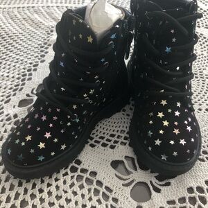 NWOT Tucker and Tate little Girls Starry lace up